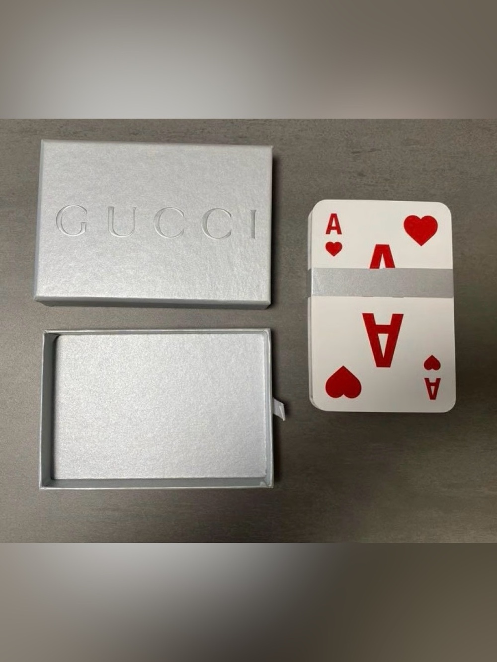 Gucci Red Horsebit Jumbo Playinh Cards - New in Box - Picture 2 of 2